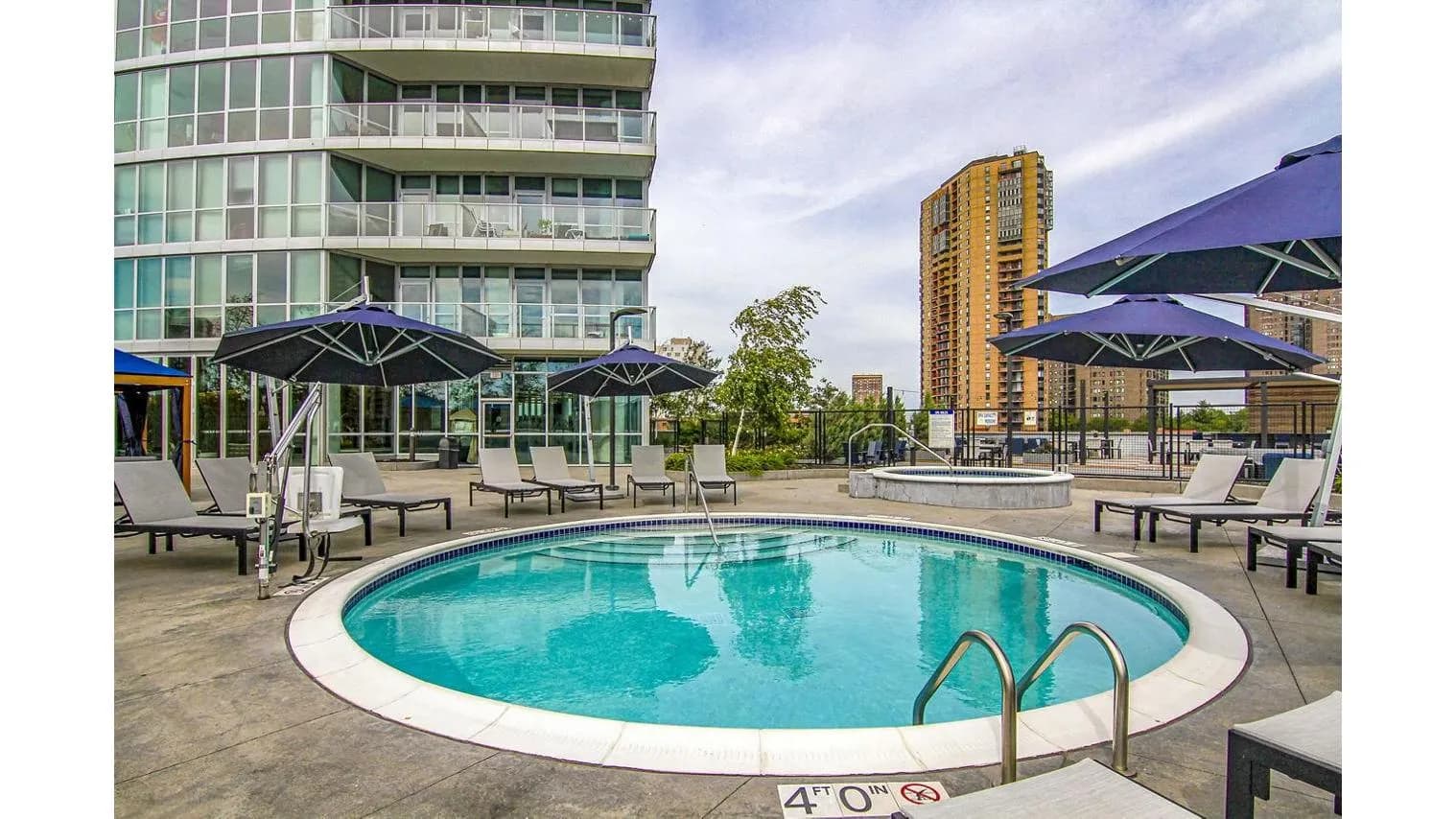 amenities-pooldeck